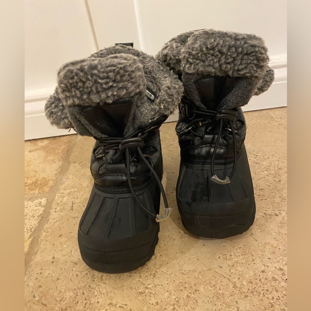 Toddler snow boots